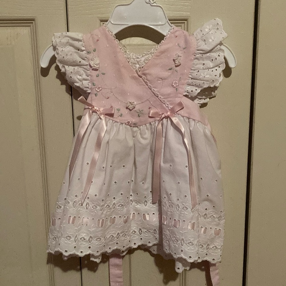Vintage 12 months Baby Togs dress - great condition, smoke free, pet free home